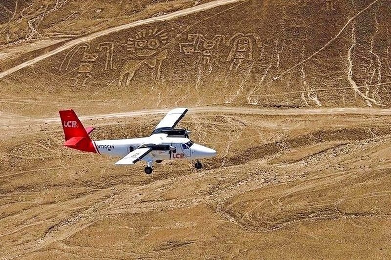 Excursion aux Lignes de Nazca et à l'Oasis de Huacachina depuis Lima
