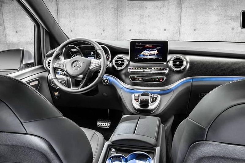 Transfert privé de l'aéroport de Barcelone au port de croisières