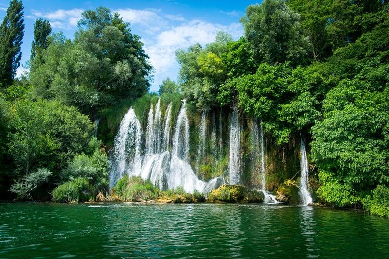 Excursion aux cascades de Krka depuis Zadar avec dégustation de vin