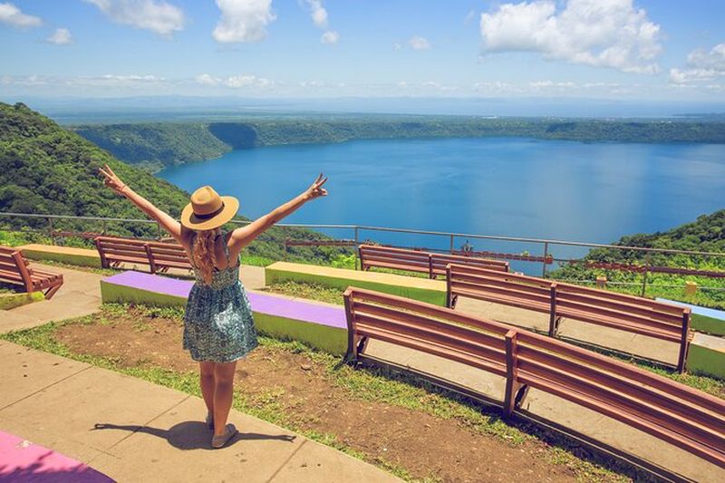 Billet Excursion a San Juan de Oriente, lac Apoyo et parc national Masaya depuis Grenade