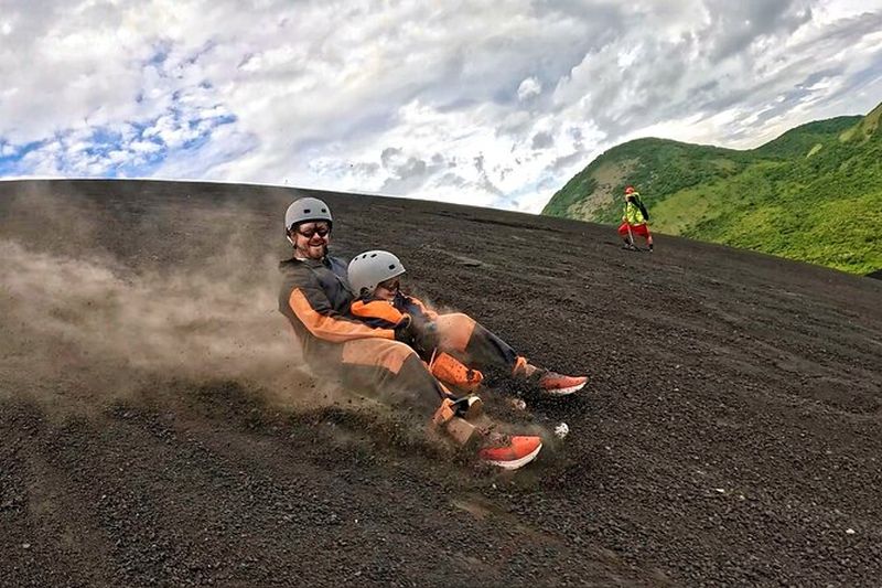 Billet Tour privé de sandboard sur le volcan Cerro Negro de León
