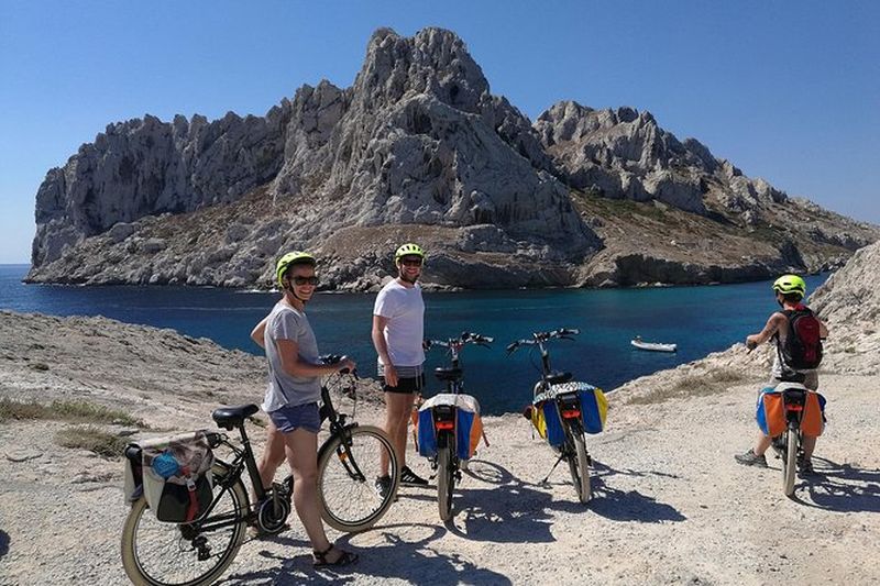 Balade en vélo au Parc National des Calanques depuis Marseille
