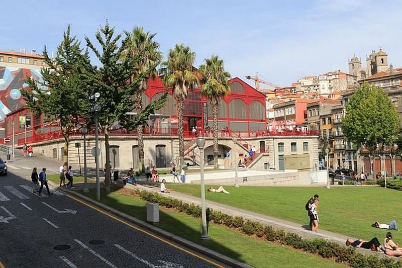 Tour en bus à Porto avec visite d'une cave et croisière
