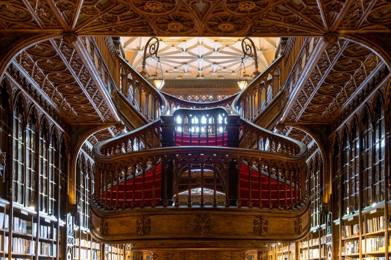 Billets or pour la Livraria Lello de Porto + livre