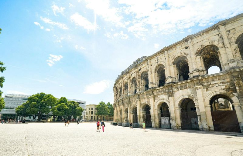 Billet combiné pour les Arènes de Nîmes, la Maison Carrée et la Tour Magne