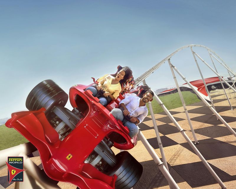 Excursion d'une journée à Abu Dhabi avec billet pour Ferrari World au départ de Dubaï