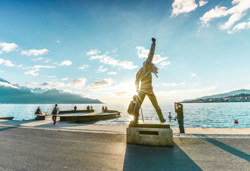 Chaplin, Montreux et le château de Chillon : circuit en or avec croisière au départ de Lausanne
