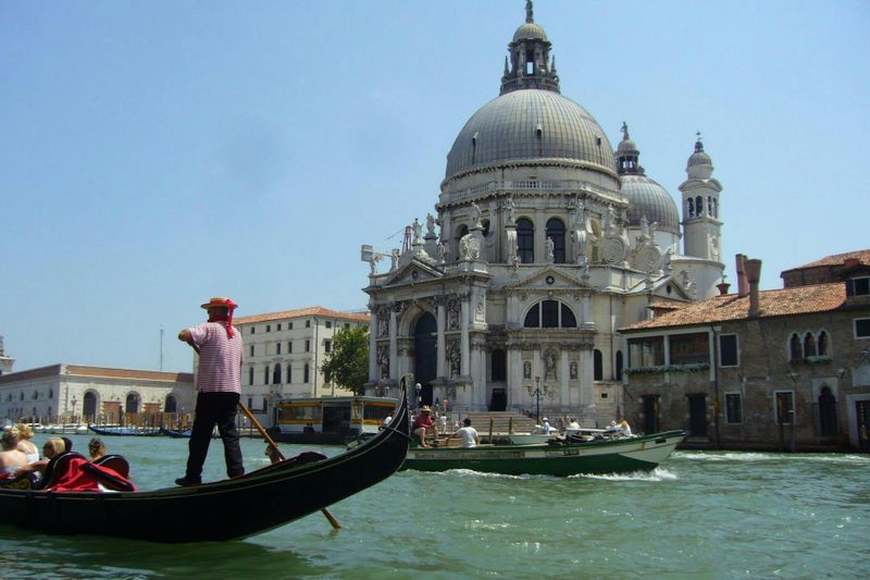 Balade guidée privée en gondole sur le Grand Canal de Venise