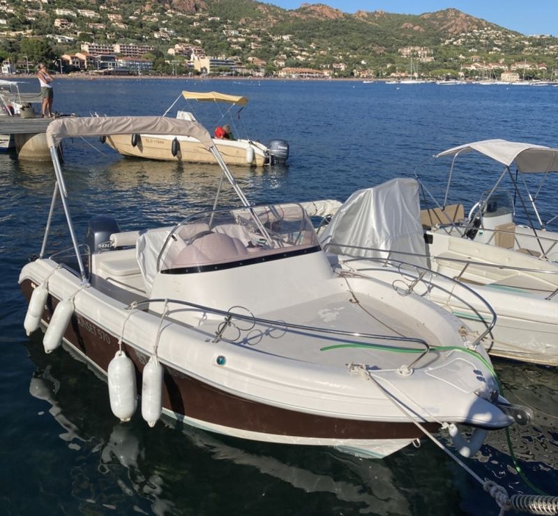 Billet Location de bateau - Pacific Craft 570 WA (Motorboat)