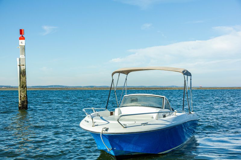 Location de bateau - Bénéteau Ombrine 630 (Motorboat)
