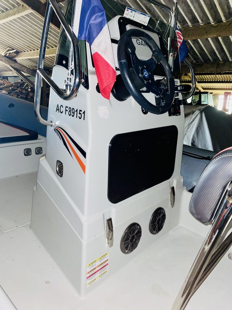 Location de bateau - Zodiac Pro Open 650 Ultimate (Semi-rigid)