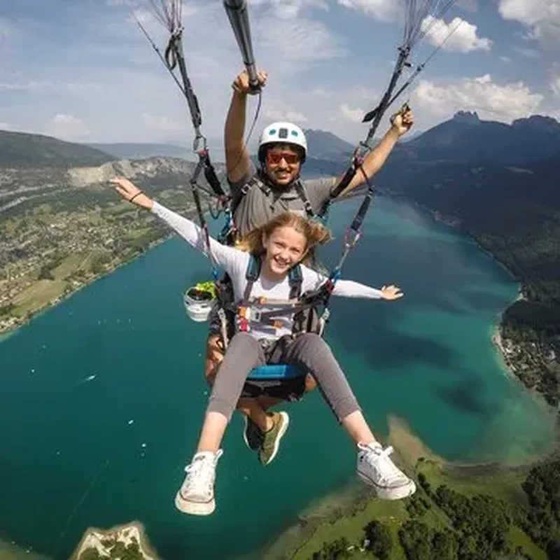 Baptême en Parapente à Talloires - Survol du Lac d'Annecy