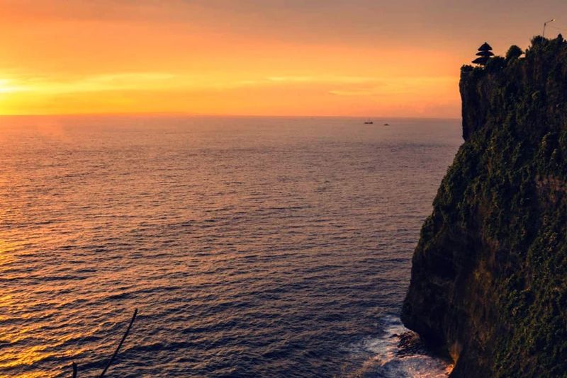 Visite de la plage de Suluban, d'Uluwatu et du coucher de soleil de la danse Kecak