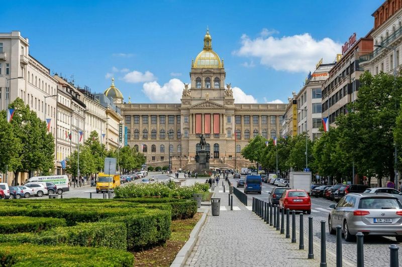 Prague : Visite de la Vieille Ville et de la Nouvelle Ville + Billet coupe-file pour le Musée National