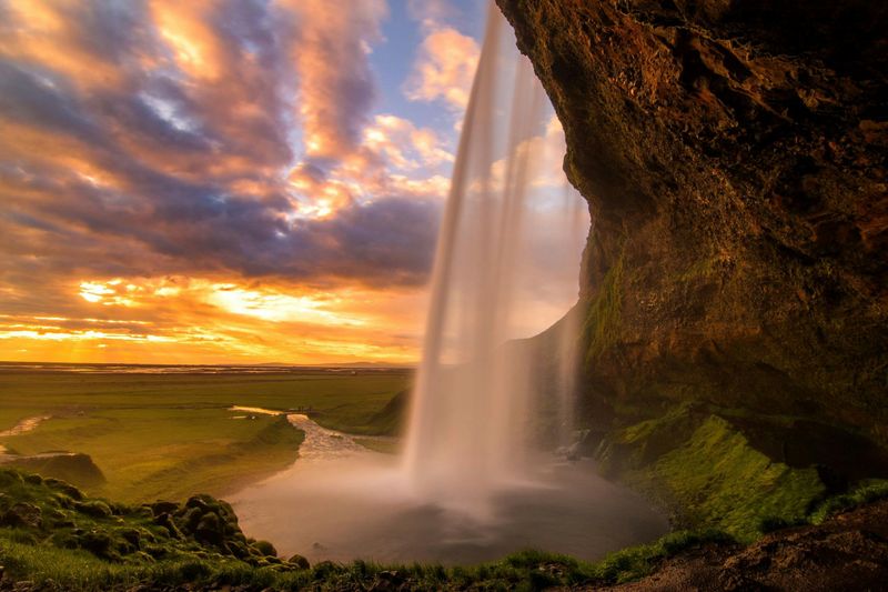 Sagas de la côte sud : Plage de sable noir, cascades et glacier