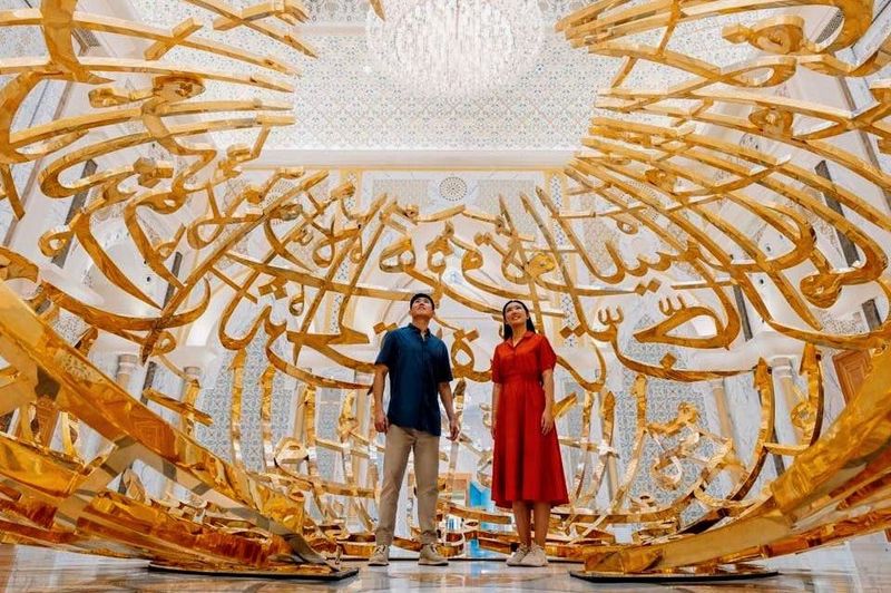 Abu Dhabi : Tour de ville privé + Grande Mosquée Sheikh Zayed + Palais Qasr Al Watan