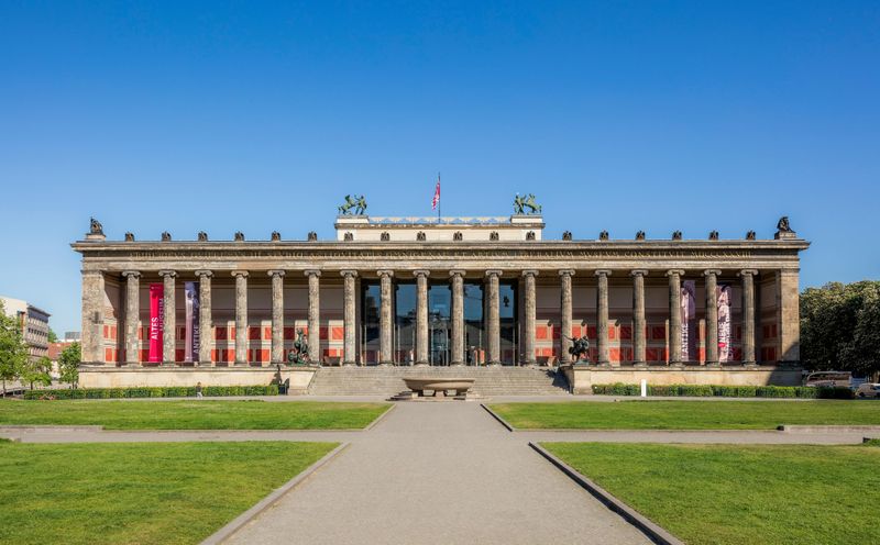 Berlin : Entrées de l'île aux musées + Pergamon - Le Panorama