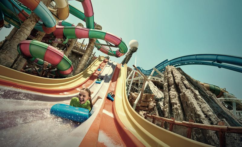 Yas Waterworld : Billet d'entrée + Service de navette