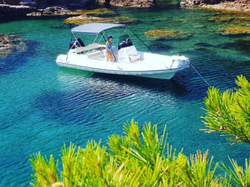Billet Croisière privée en bateau à l’île d’Or et aux Calanques de l’Estérel depuis Saint-Raphaël