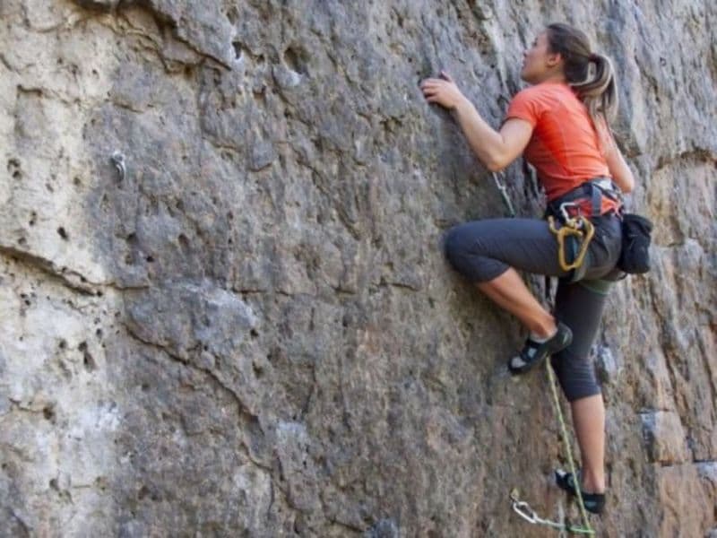 Billet Initiation à l'escalade au ravin de la Joncas (34)