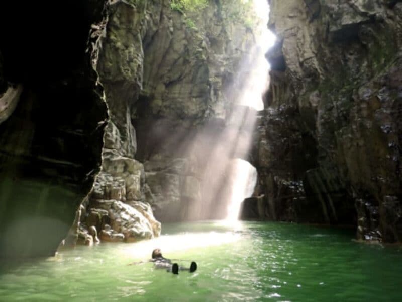 Billet Canyoning aux Gorges de Chailles à Saint-Béron (73)