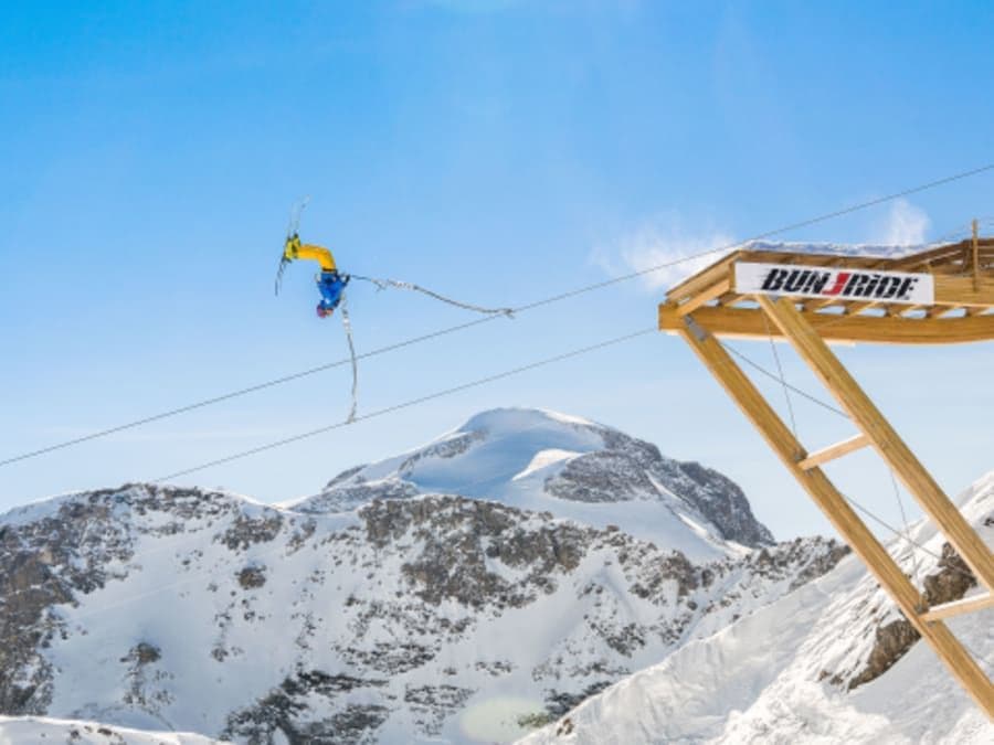 Billet Saut à l'élastique sur tremplin à Tignes (73)