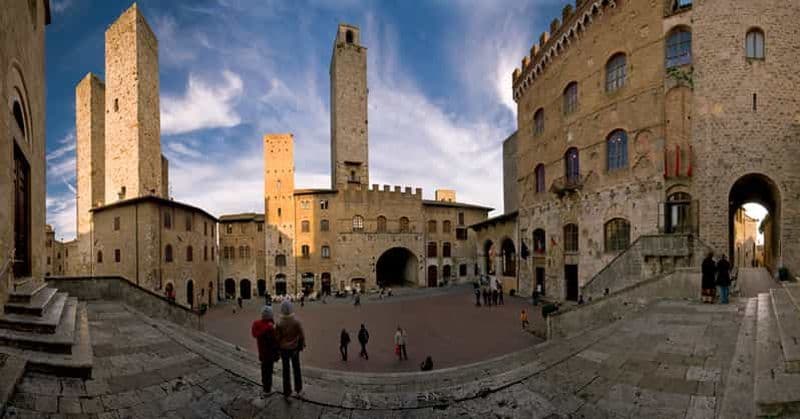 Billet San Gimignano et Volterra : excursion d'une journée au départ de Sienne