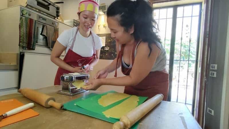 Billet Florence : Leçon de pâtes et vin Chianti en toute intimité. Parking facile