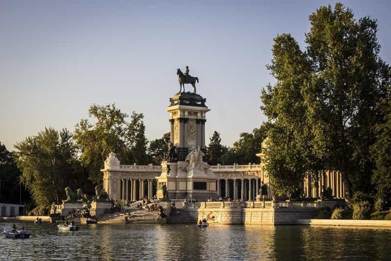 Billet Madrid : Visite guidée des toits de Cibeles et du parc du Retiro