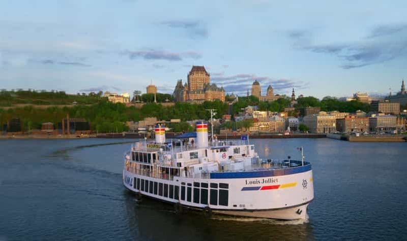 Québec : Croisière touristique guidée sur le fleuve