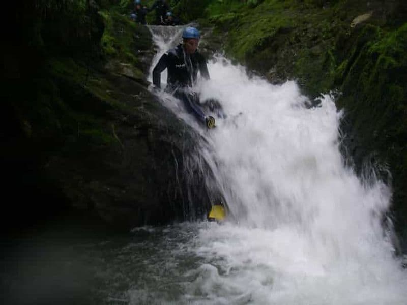 Billet Asturies : Aventure canyoning avec 4 niveaux au choix