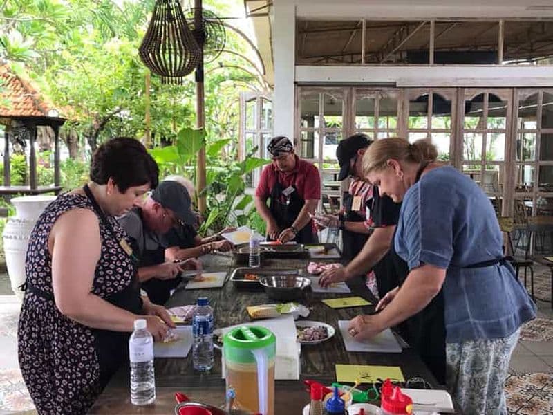 Seminyak : Cours de cuisine balinaise et visite du marché