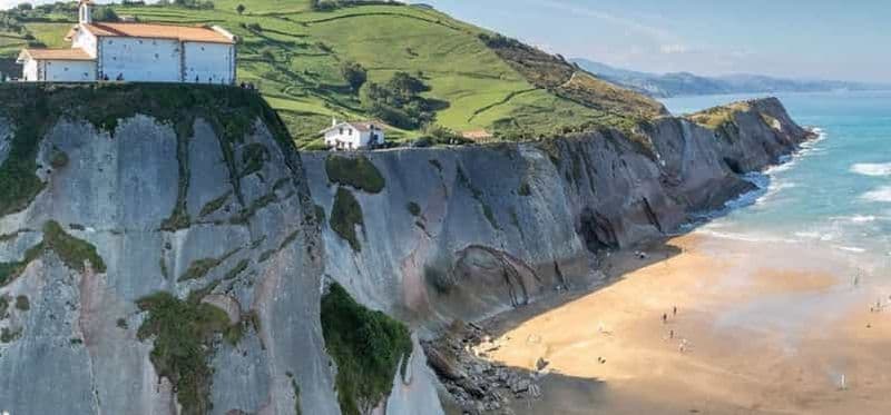 Billet Zumaia : visite privée de la région des vins basques et des falaises