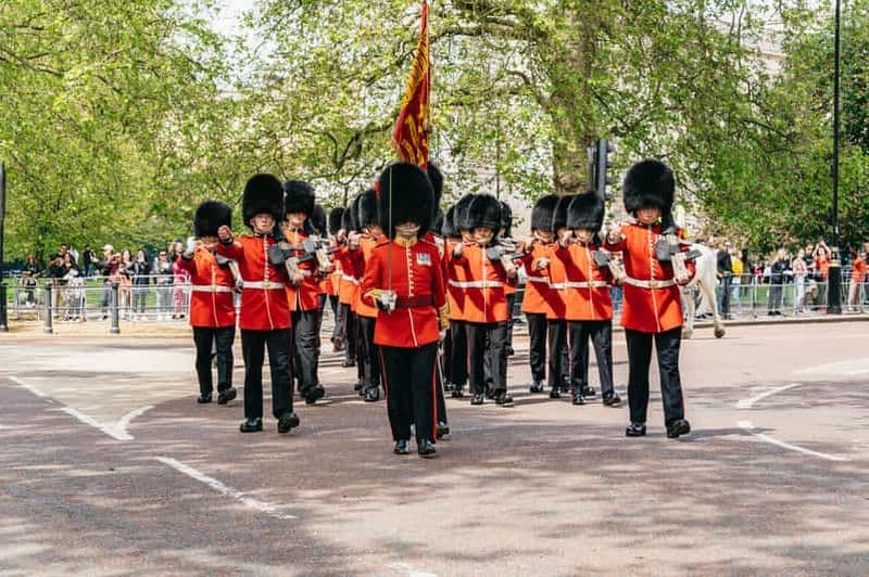 Billet Londres : Visite de la relève de la garde au palais de Buckingham