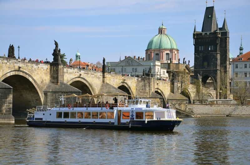 Billet Prague : Croisière-déjeuner de 2 heures sur la Vltava