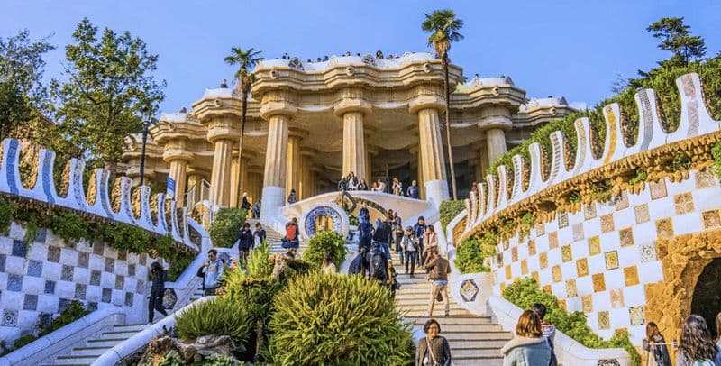 Billet Barcelone : Visite guidée du Parc Guell avec entrée coupe-file