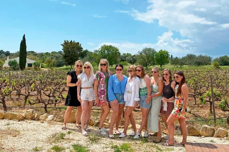 Billet Carvoeiro/Portimão/Alvor : visite guidée du vin avec dégustation, tapas et musique