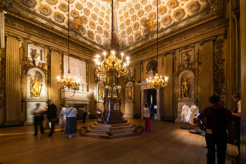 Billet Visite du palais de Kensington avec relève de la garde et thé de l'après-midi