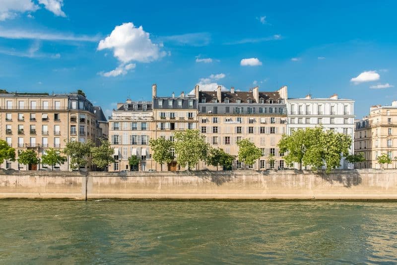 Billet Visite privée du Louvre, de Notre-Dame et des îles de la Cité et Saint-Louis