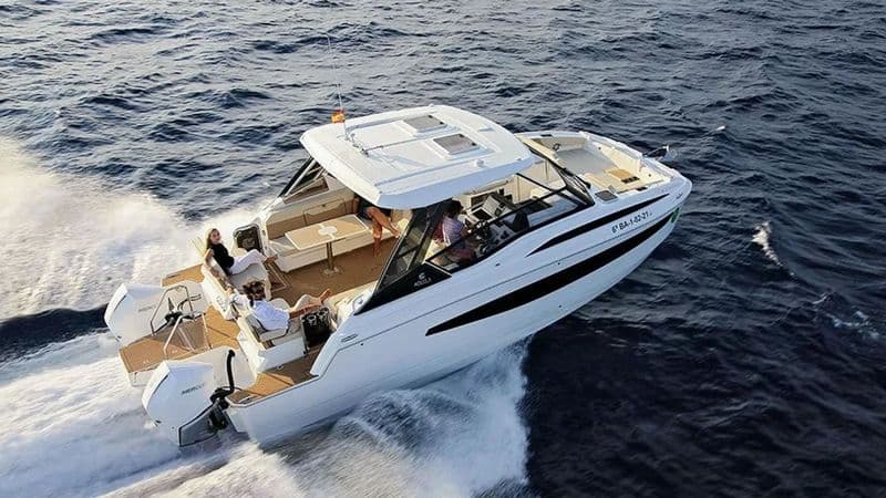 Billet Location de bateau - Aquila 32 Sport (Motorboat)