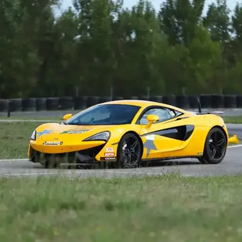 Billet Stage Enfant en McLaren 540C à Brissac