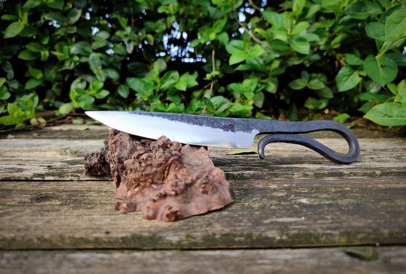 Billet Forgez votre couteau droit sur un jour